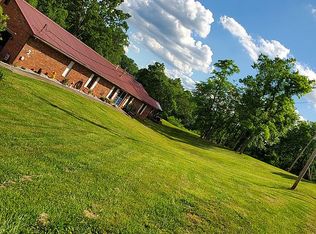 254 Mountain Dew Dr, Williamstown, WV 26187