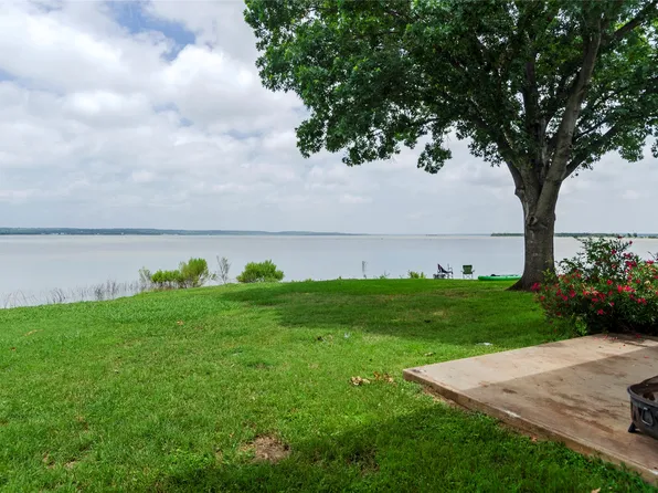114 Harbor Dr Unit 117, Runaway Bay, TX 76426