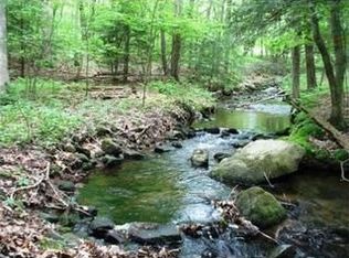 14 Wilbraham Rd, Monson, MA 01057