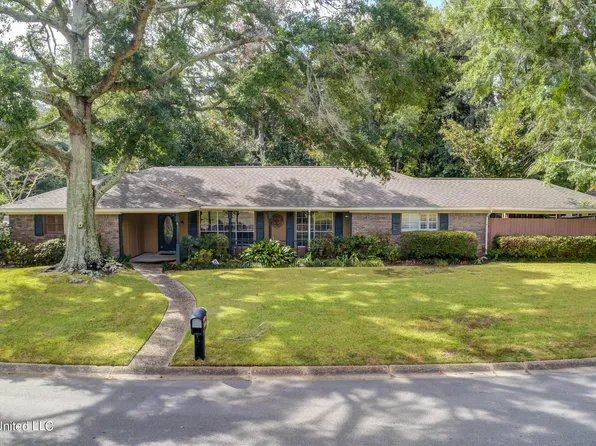 2256 Baywood Dr, Biloxi, MS 39532