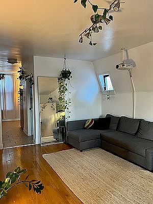 2nd image of 1011 Fulton St #1C