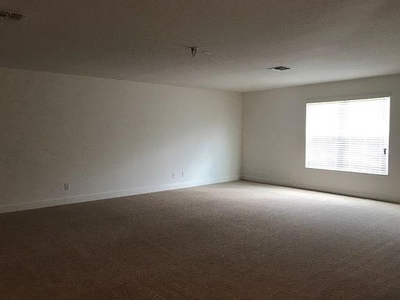 4th image of 14535 Black Lake Preserve St
