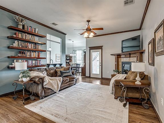 4th image of 8908 SW 54th St