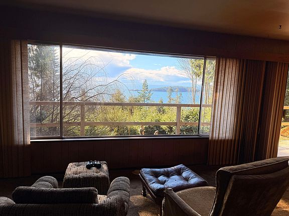 4th image of 8131 Redrooffs Rd