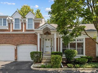 805 Hibbard Rd, Wilmette, IL 60091