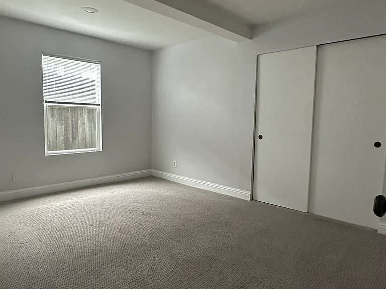 318 Bassett St — Photo 16
