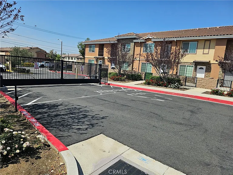 16425 Arrow — Photo 7