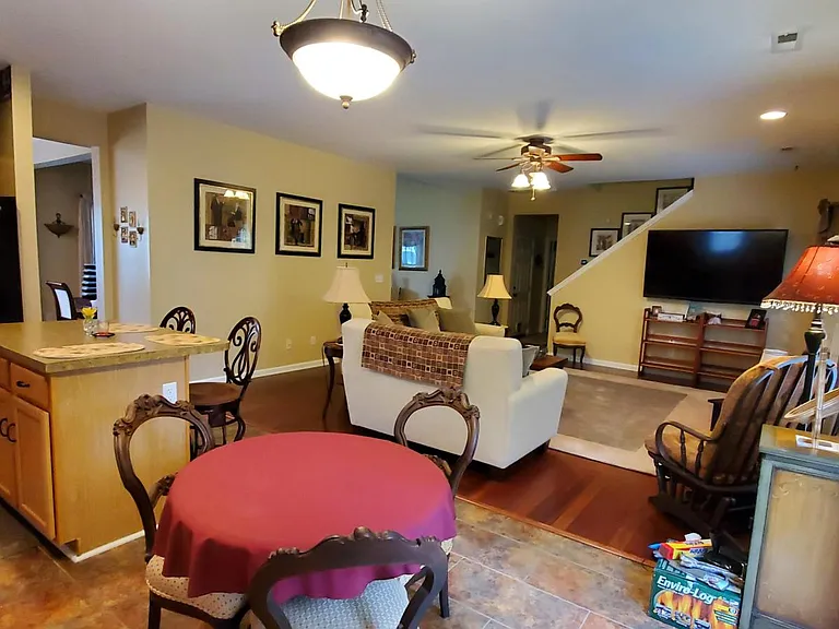 624 Chadwyck Dr #2 — Photo 5