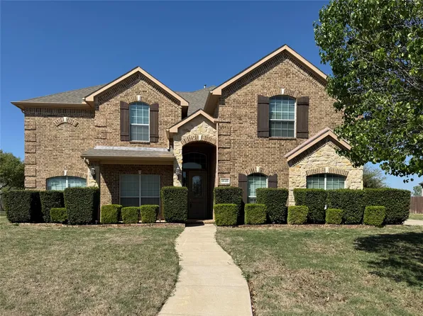 1640 Fence Post Dr, Fort Worth, TX 76114