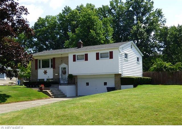 1st image of 3015 Green Acres Dr