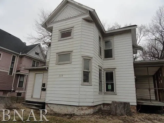504 E Locust St photo 1