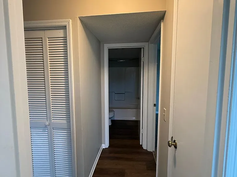 205 Glenwood Ln #1 — Photo 8