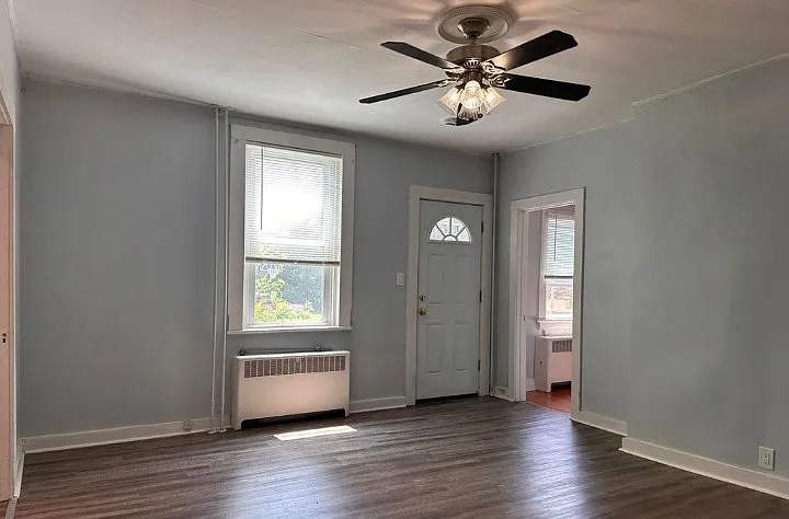 1 bed, 920 sqft, $1,450 — Photo 4