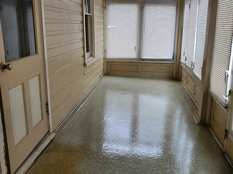 Lapark Ave — Photo 10