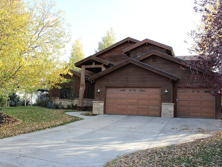 1035 Abilene Way — Photo 1