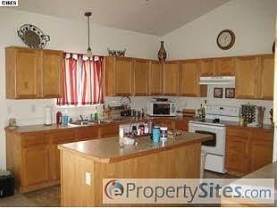 2nd image of 936 Cliffrose Way