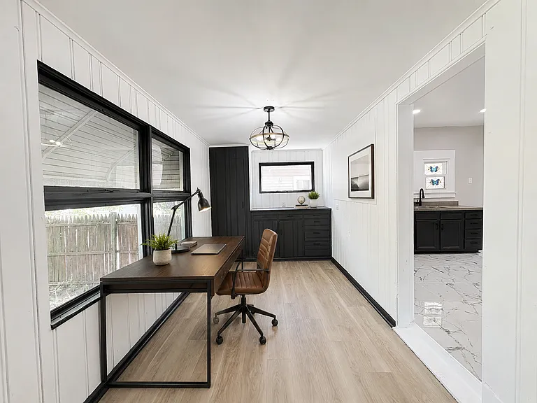901 Woodsdale Ave — Photo 38