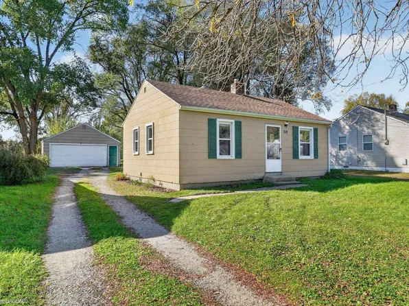 118 Hansen Dr, Evansdale, IA 50707