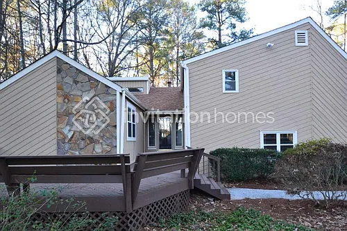 2839 Jacqueline Ln NE Photo 1