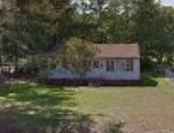 2nd image of 1913 Willow Ln
