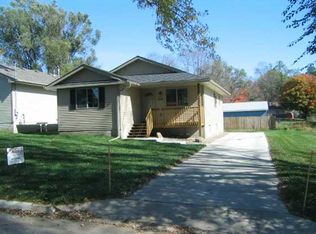 954 24th St, Des Moines, IA 50312