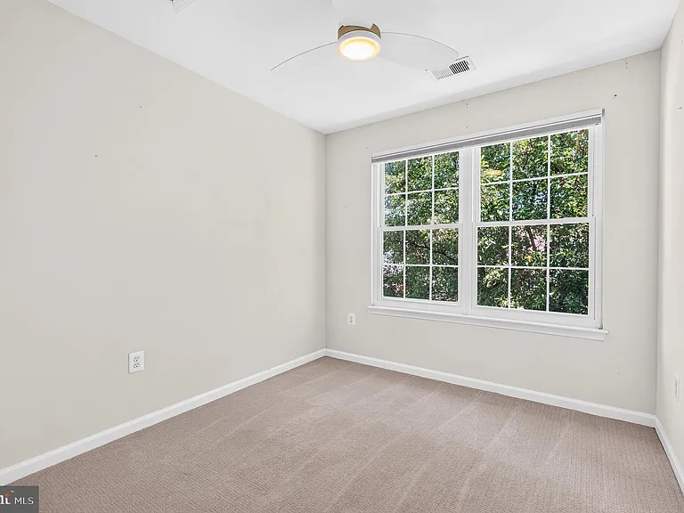 967 Herons Run Ln — Photo 36