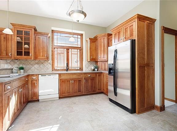 5th image of 4817 W 162nd St