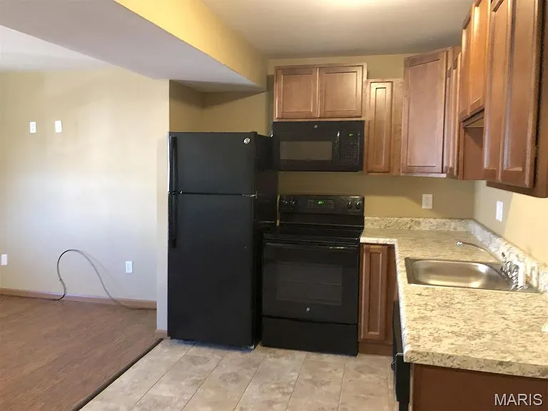 2619 Sierra Dr #5 — Photo 6