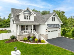 6538 Bentley Ave, Willowbrook, IL 60527