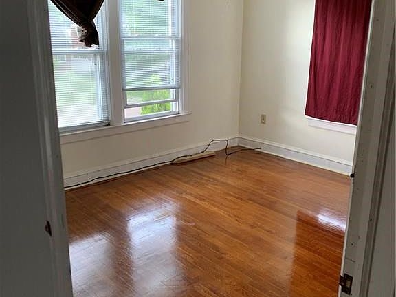 2nd image of 3309 Virginia Ave SE