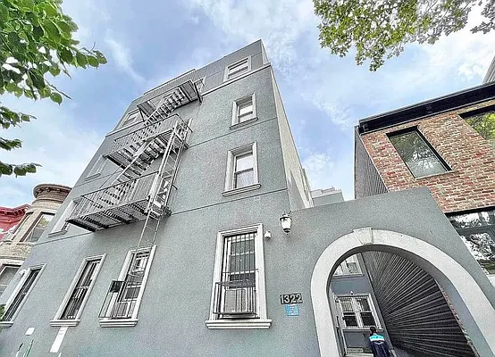 Rented by Reavis | media 14