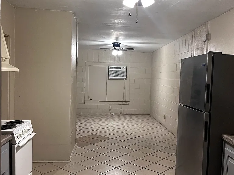 421 W Richard Ave — Photo 5