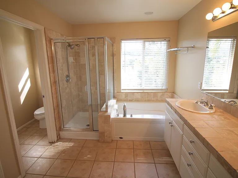 11469 Trailbrook Ln — Photo 8