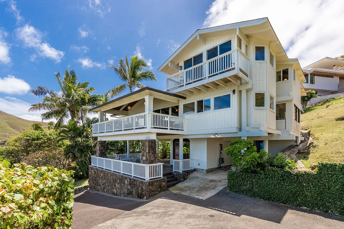 Building Photo - 1365 Kehaulani Dr