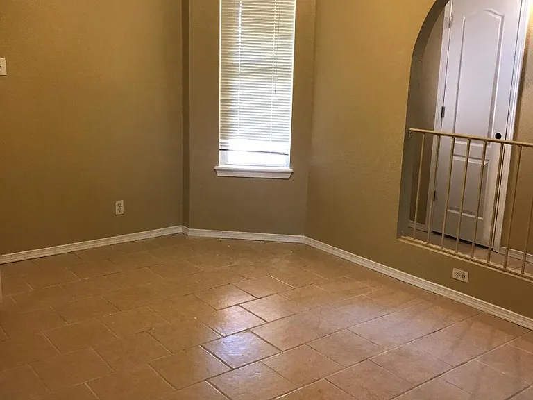 1805 Jean Louise St — Photo 5