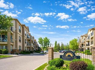 303 SW Arbour Crest Dr NW #2117, Calgary, AB T3G5G4