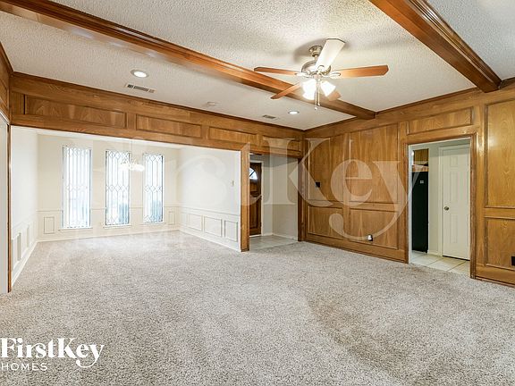 3rd image of 117 S Beltwoods Dr