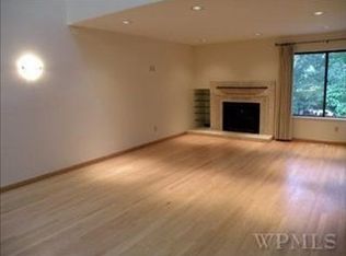 20 Waters Edge, Chappaqua, NY 10514