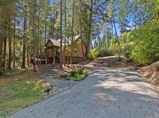 549 7th St, Glendale, OR 97442