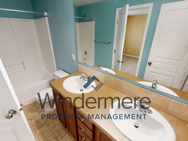 1233 SW Carver St — Photo 7