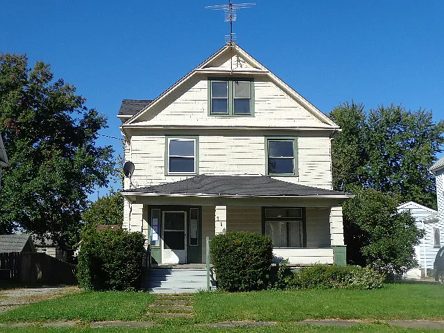 114 Lincoln Ave photo 1