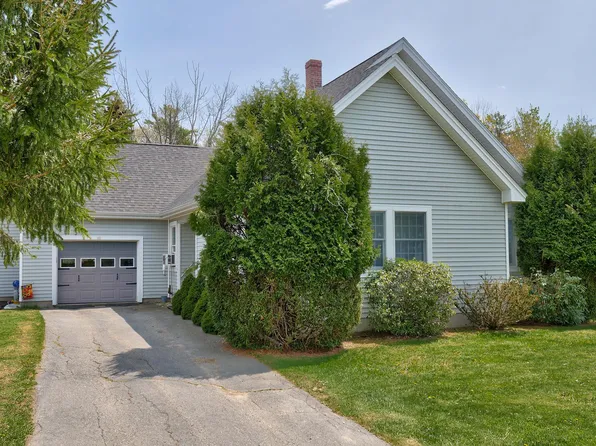 19 Schooner Drive, Rockland, ME 04841