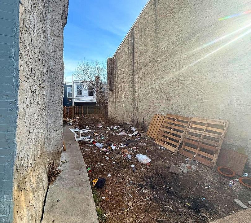 2nd image of 1831 N Bucknell St