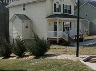 12 Attaberry Ct, Asheville, NC 28805