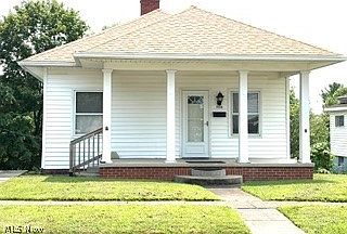 1st image of 1936 Creston Rd