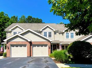 5 Cypress Ct, East Stroudsburg, PA 18301