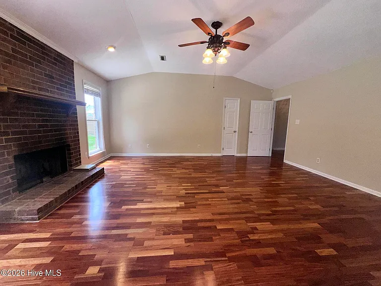 4497 Amanda Ln — Photo 11