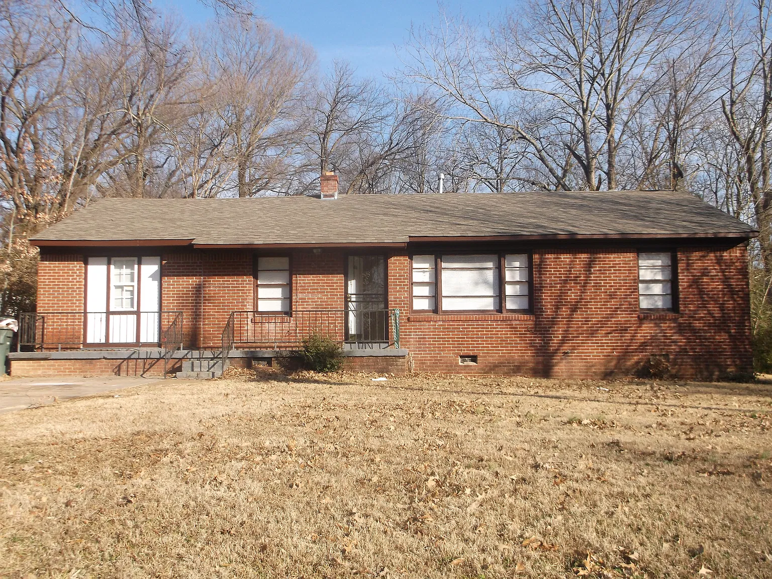 4000 Balfour — Photo 1