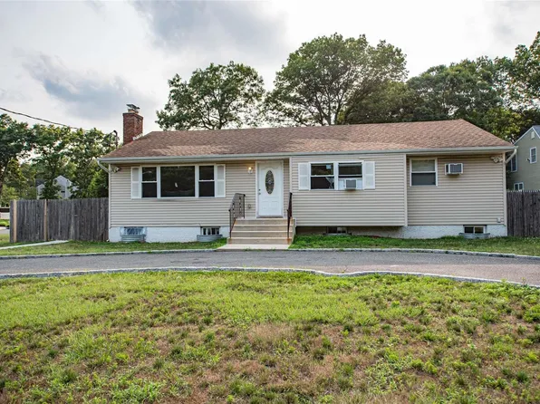 124 Horseblock Road, Centereach, NY 11720