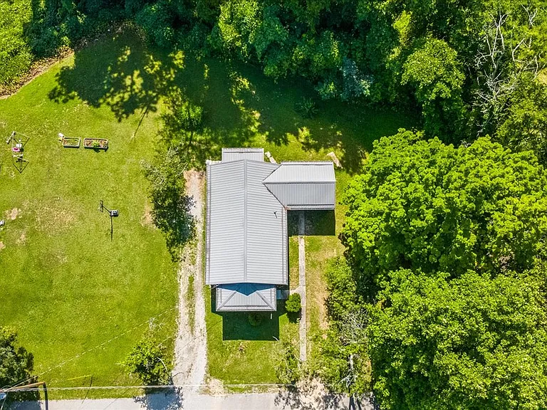 161 Apperson Ln — Photo 4